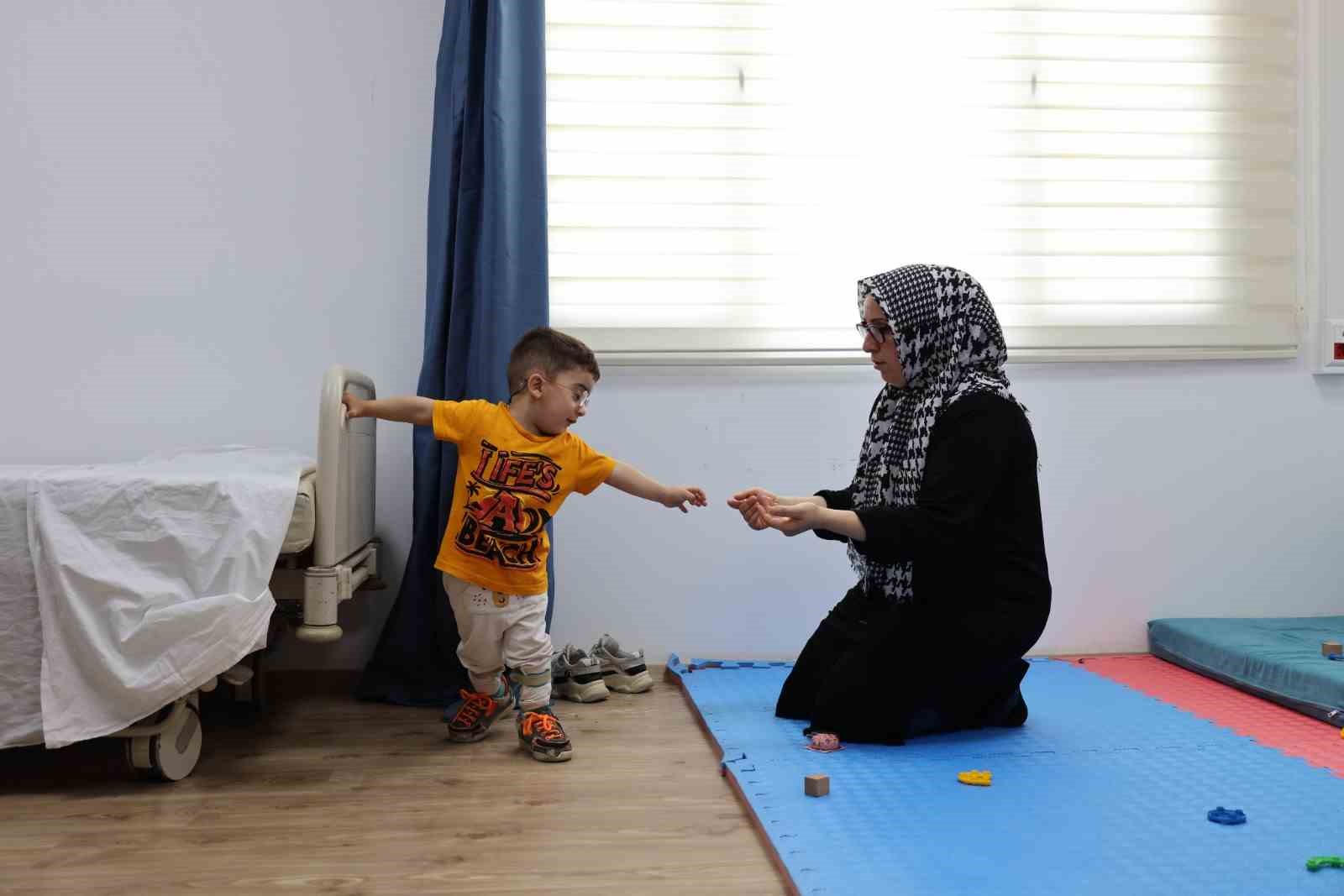 serebral palsili erenin ailesine umut olan ilk adimlari yuzleri guldurdu 1 YQO7YAPj