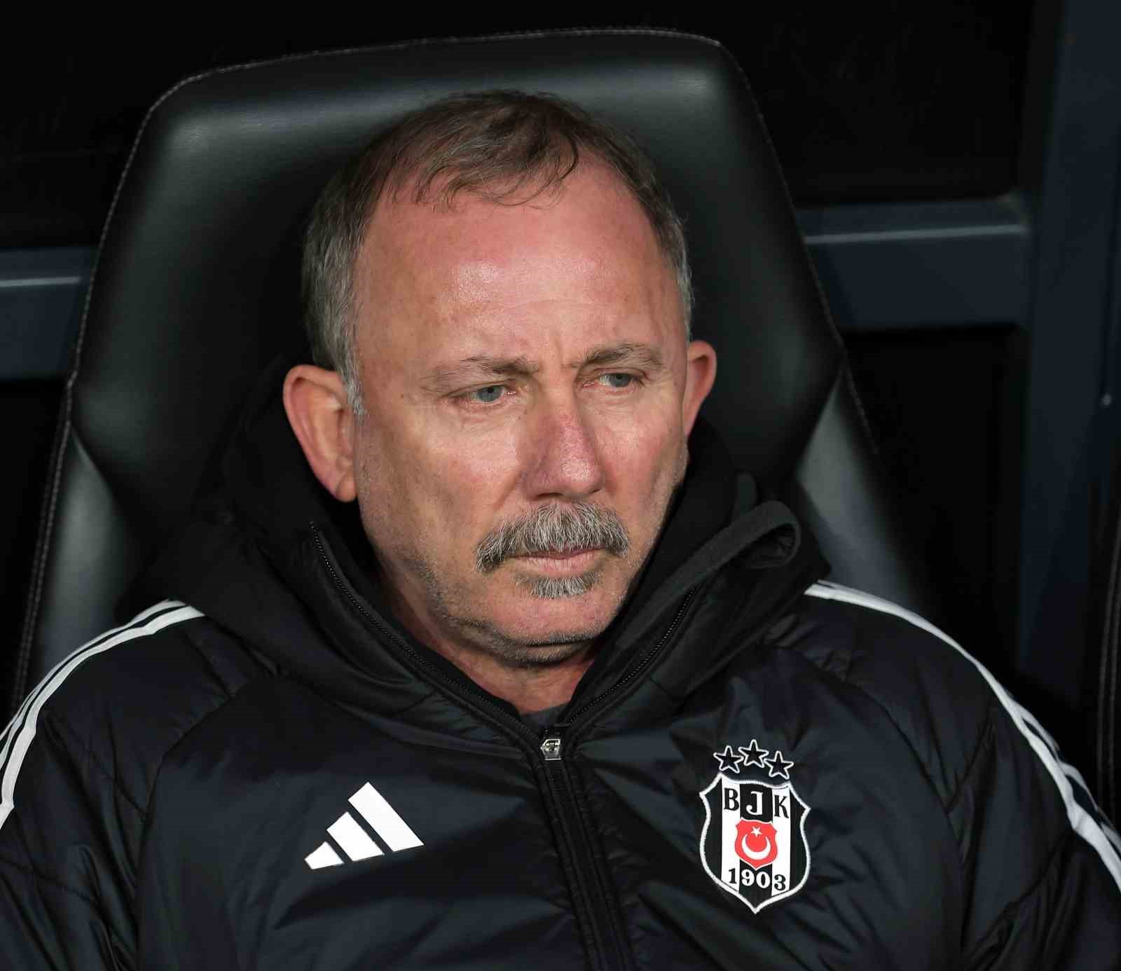 Sergen Yalçın’dan kadroda 3 değişiklik 6 sergen yalcindan kadroda 3 degisiklik 2