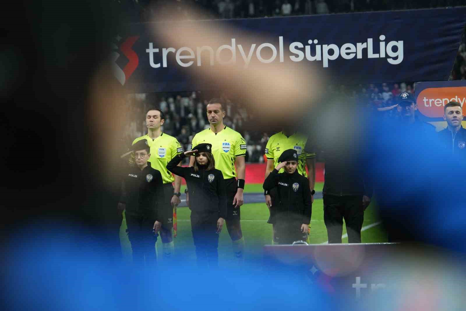 sergen yalcindan tek degisiklik 3 ti5alMuJ