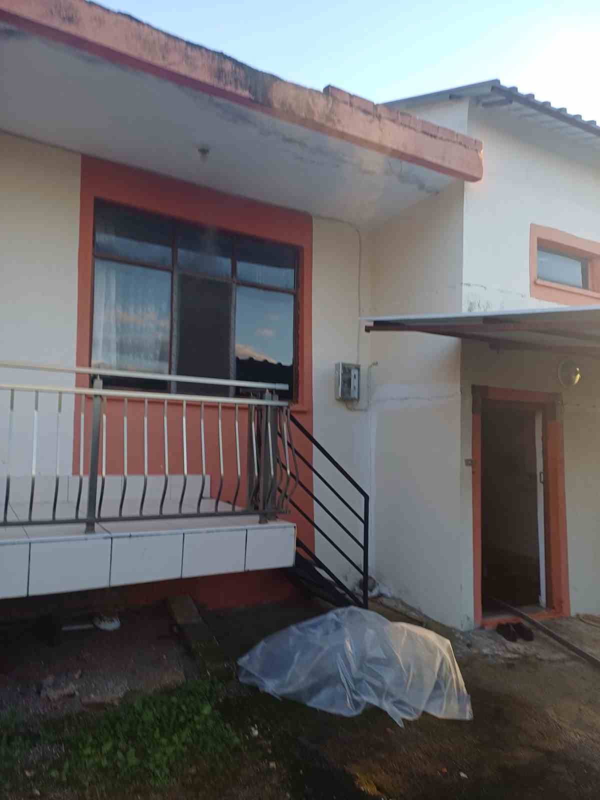 serikte ev yangini yasli kadin hayatini kaybetti 1 Mt4CX6MO