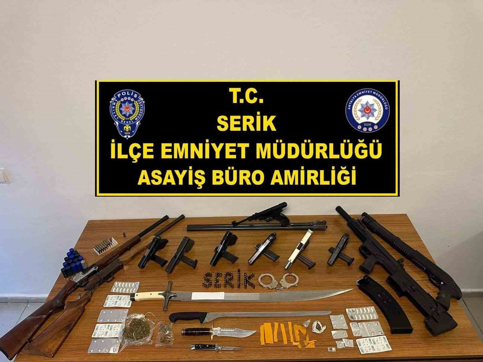 serikte silah ve uyusturucu operasyonu 16 supheli yakalandi 0 jlITzMtz