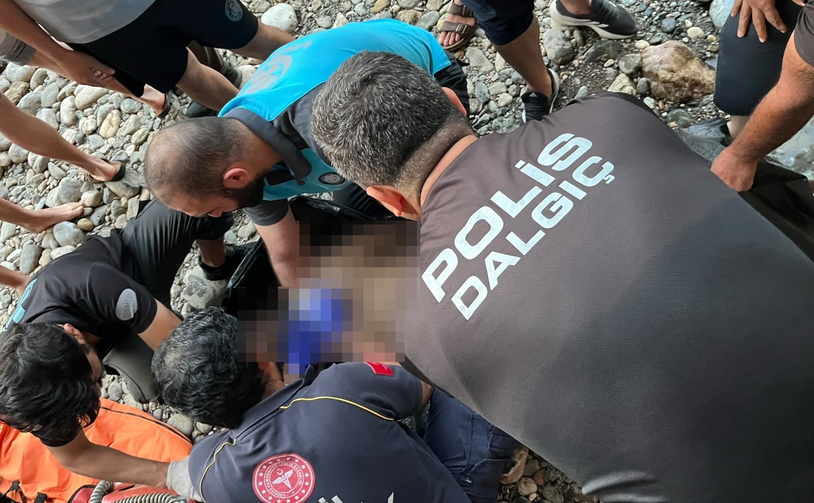 serinlemek icin girdigi suda bogularak hayatini kaybetti 1 Pcq9pySq