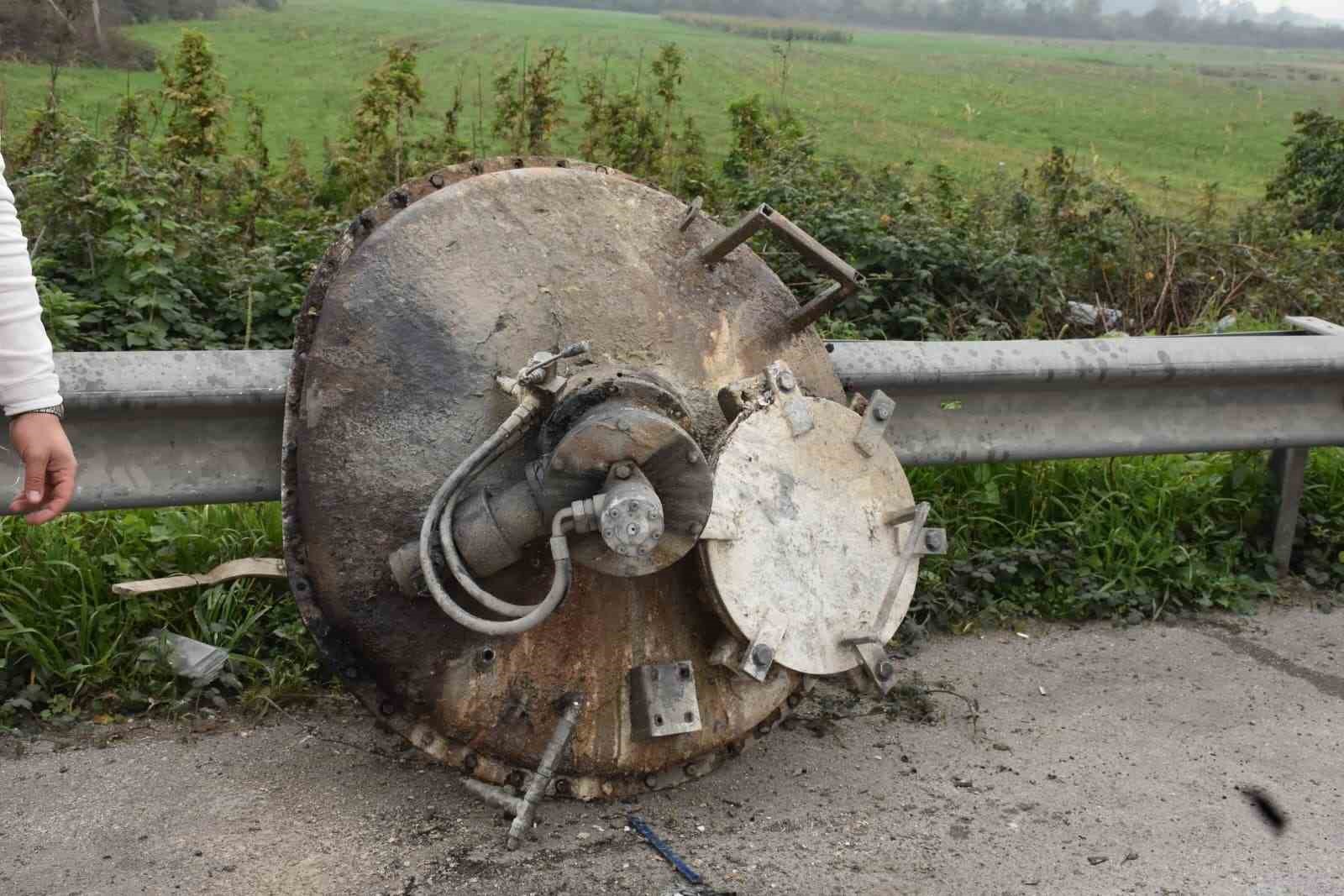 serit cizme makinesinin kazani patladi 2 isci yaralandi 2 lDzg3GRA
