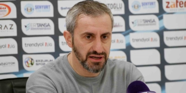 serkan-ozbalta-onumuzde-15-hafta-var-ve-cok-sayida-final-maci-oynayacagiz-f1zgPwkn.jpg