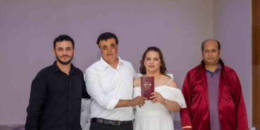 sessiz-dunyalarinda-aski-buldular-isaret-diliyle-evet-dediler-k7ZbAOrK.jpg