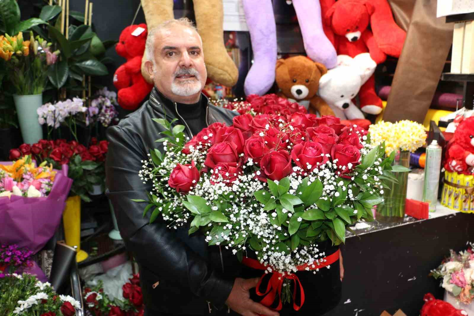sevgililer gununde 100 tllerden baslayip 7 bin tlye kadar cikan cicek hediyesi 1 S7EfD7e9