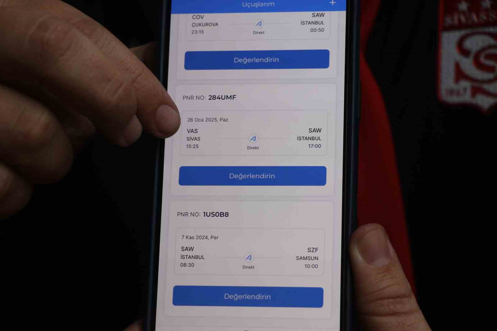 sevgililer gununde esini yalniz birakip sivassporu secti 4 F2FpuS7C