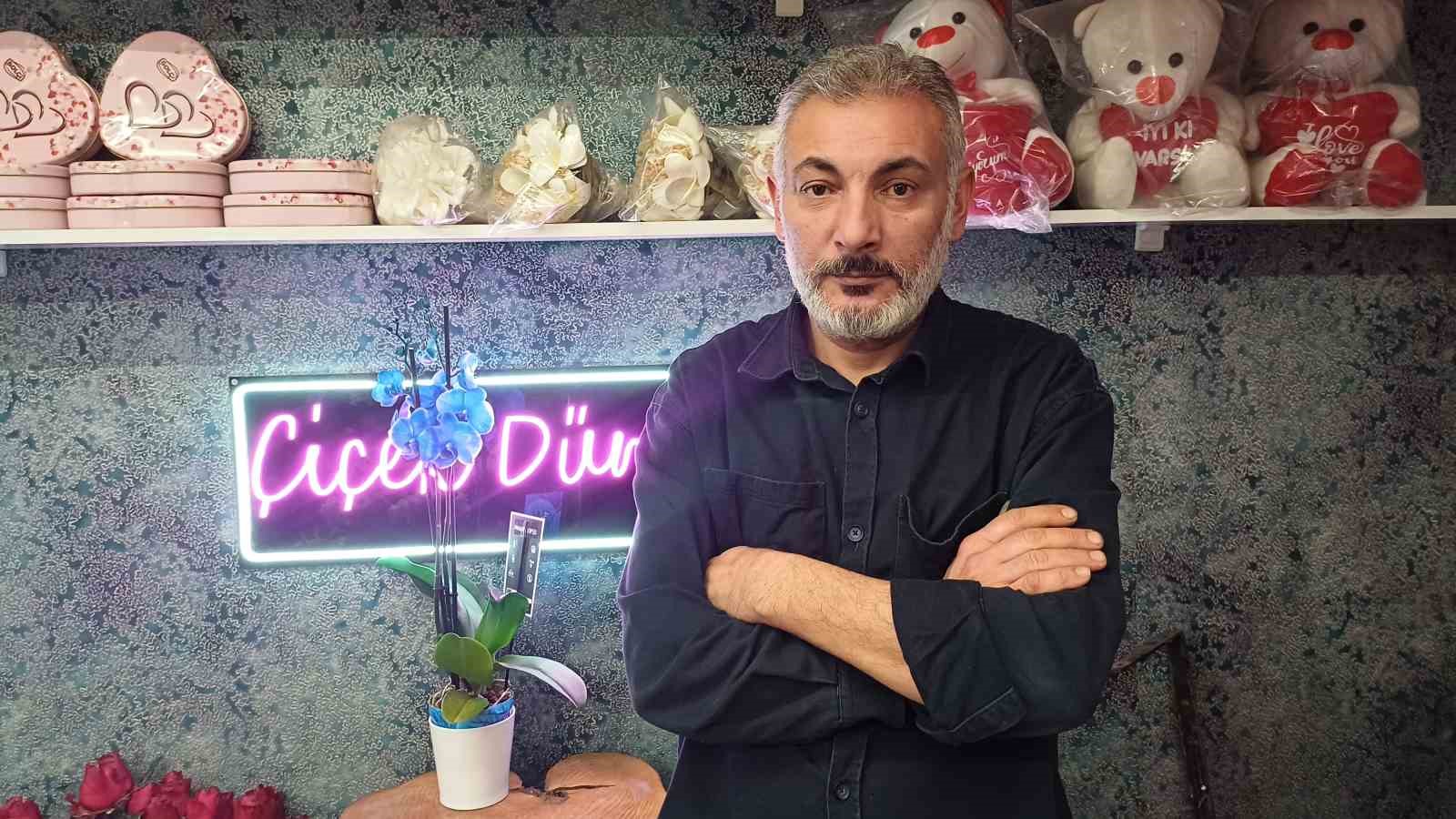sevgililer gununde trend kirmizi gul 0 vBbkzrIA
