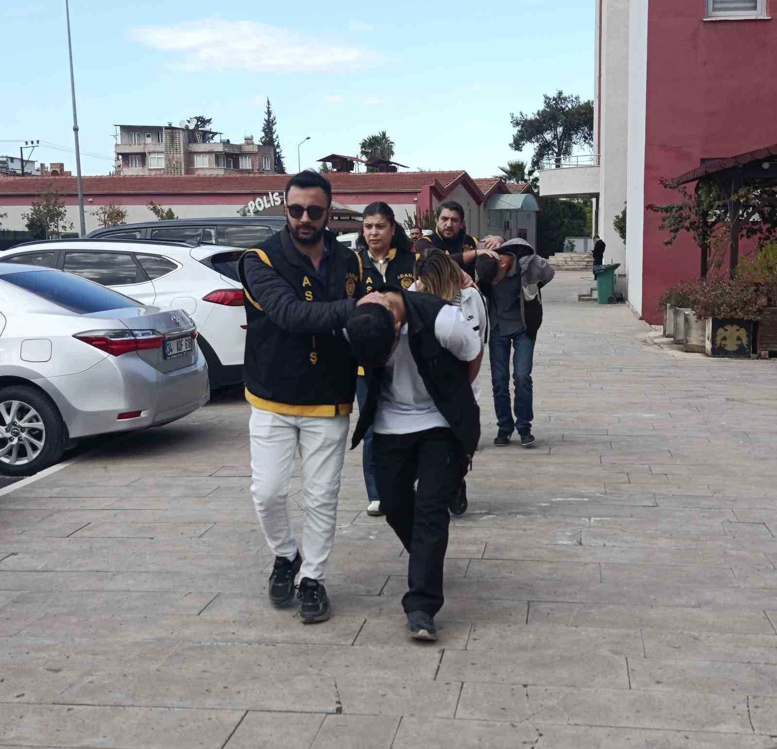 sevgilisinin eski erkek arkadasini oldurdu balkondan balkona atlayip kacmak istedi 3 3lls8MwF