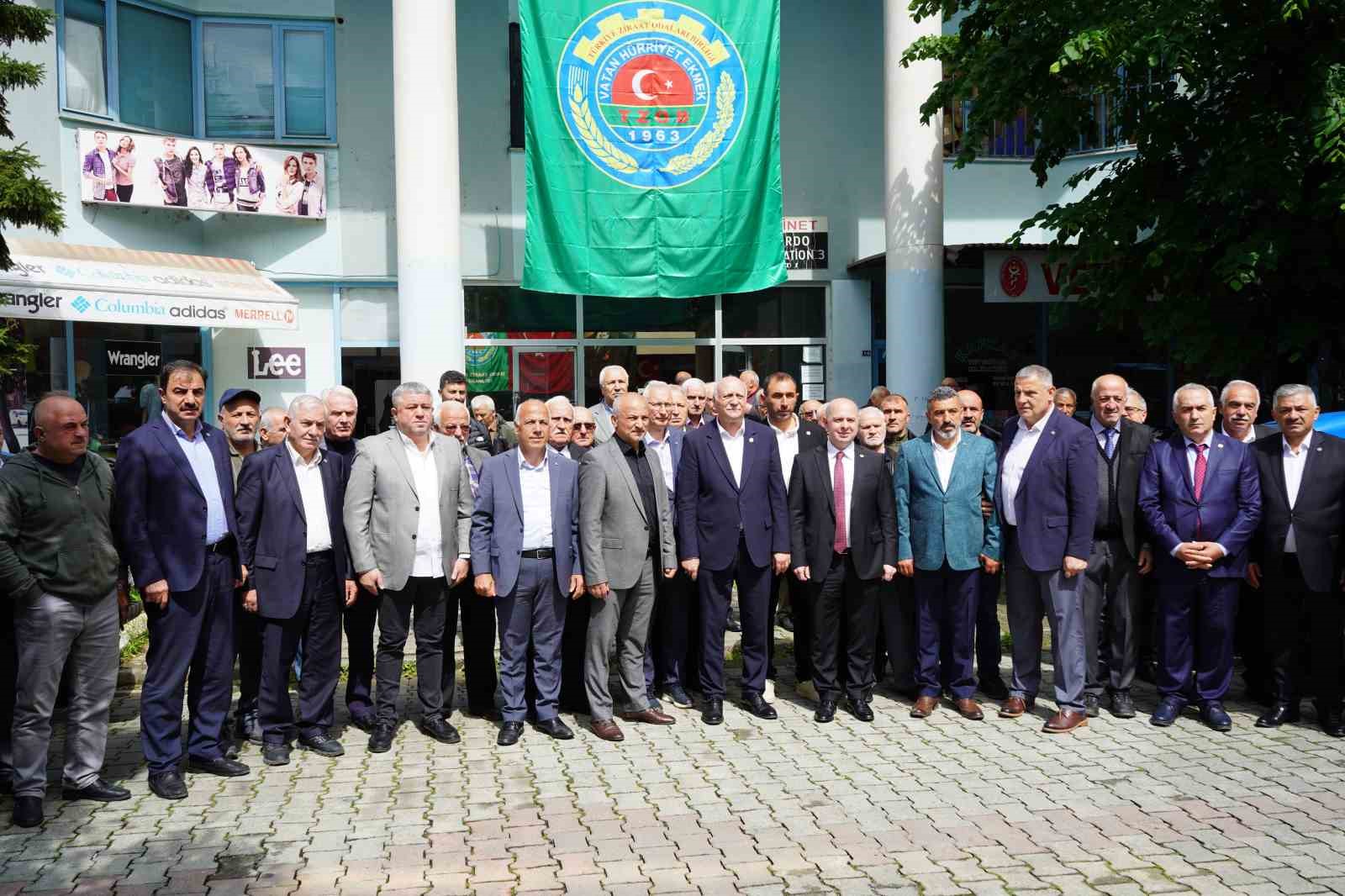 sevki bayraktar ciftcilerimiz her turlu afete maruz kaldi don dolu hortum simdi asiri yagislardan MFEt1wqM