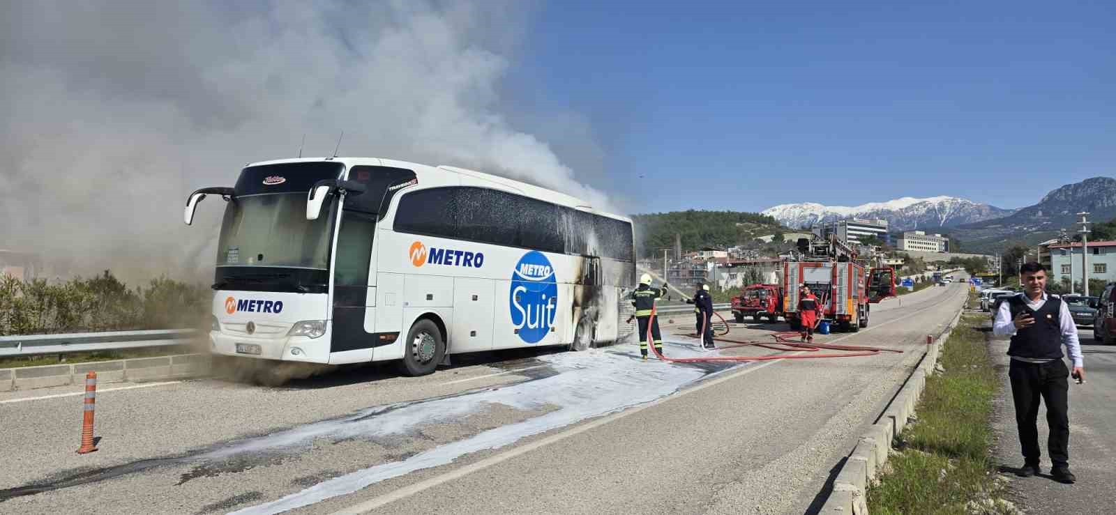 seydikemerde otobus yangini 1 7yST4ASb