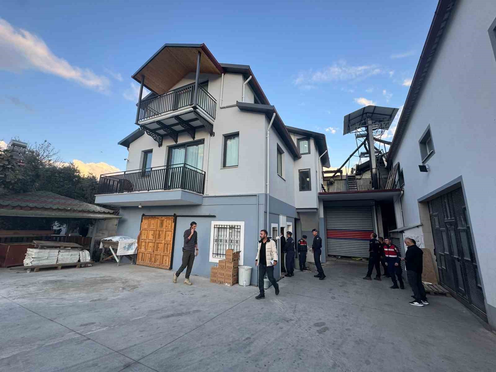 seydikemerde zehirlenme vakasi sonrasi afad ve bilirkisi heyetinden inceleme 2 eRwlriq2