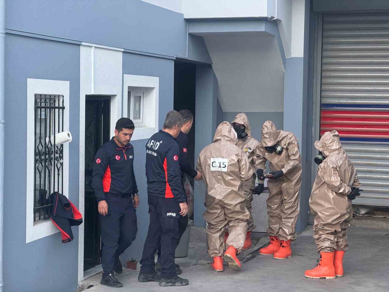 seydikemerde zehirlenme vakasi sonrasi afad ve bilirkisi heyetinden inceleme 5