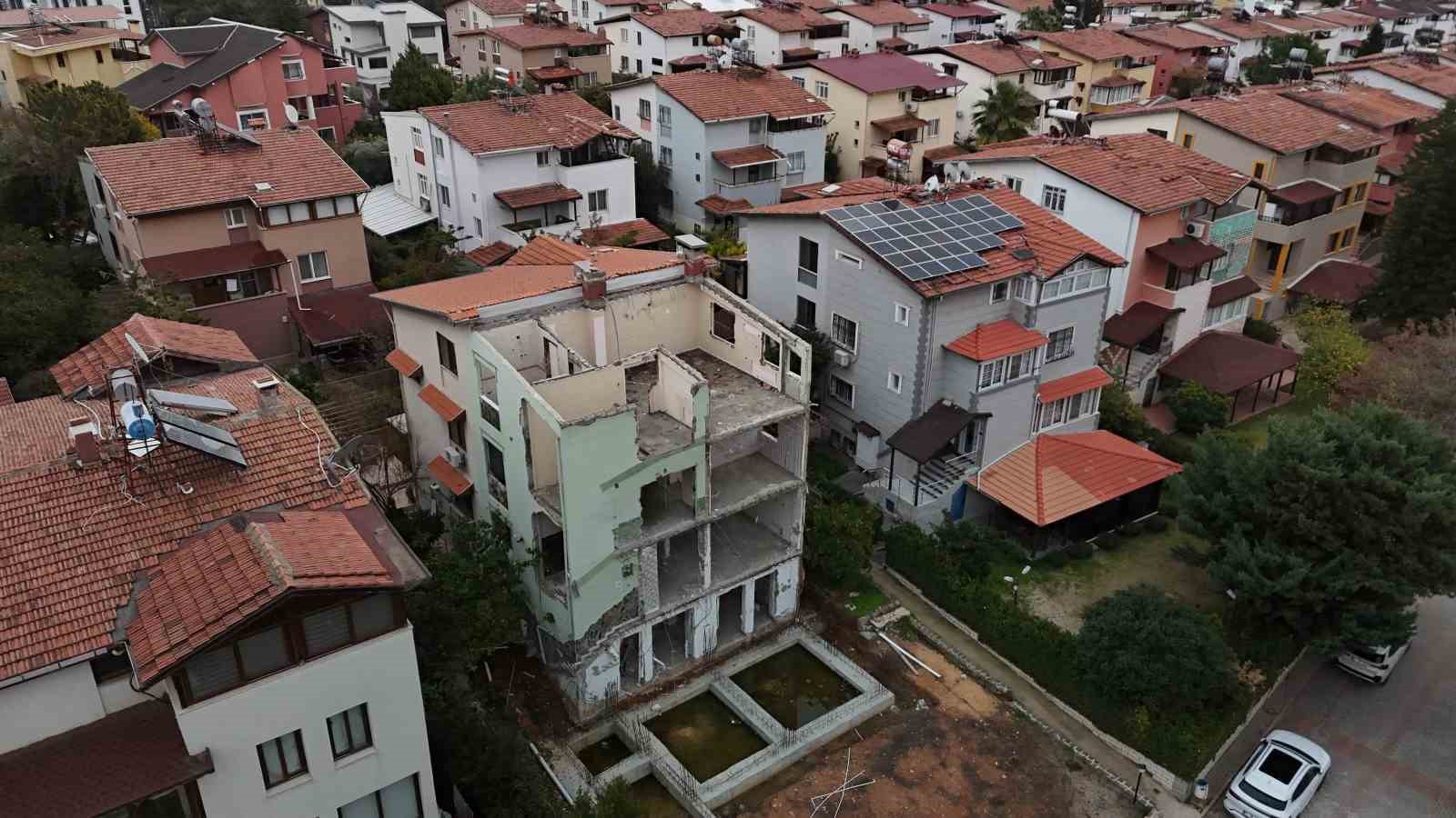seyhan belediye baskan yardimcisi hakkinda kacak insaat ve izinsiz tadilat baslatti iddiasi 5 wVgR26ki