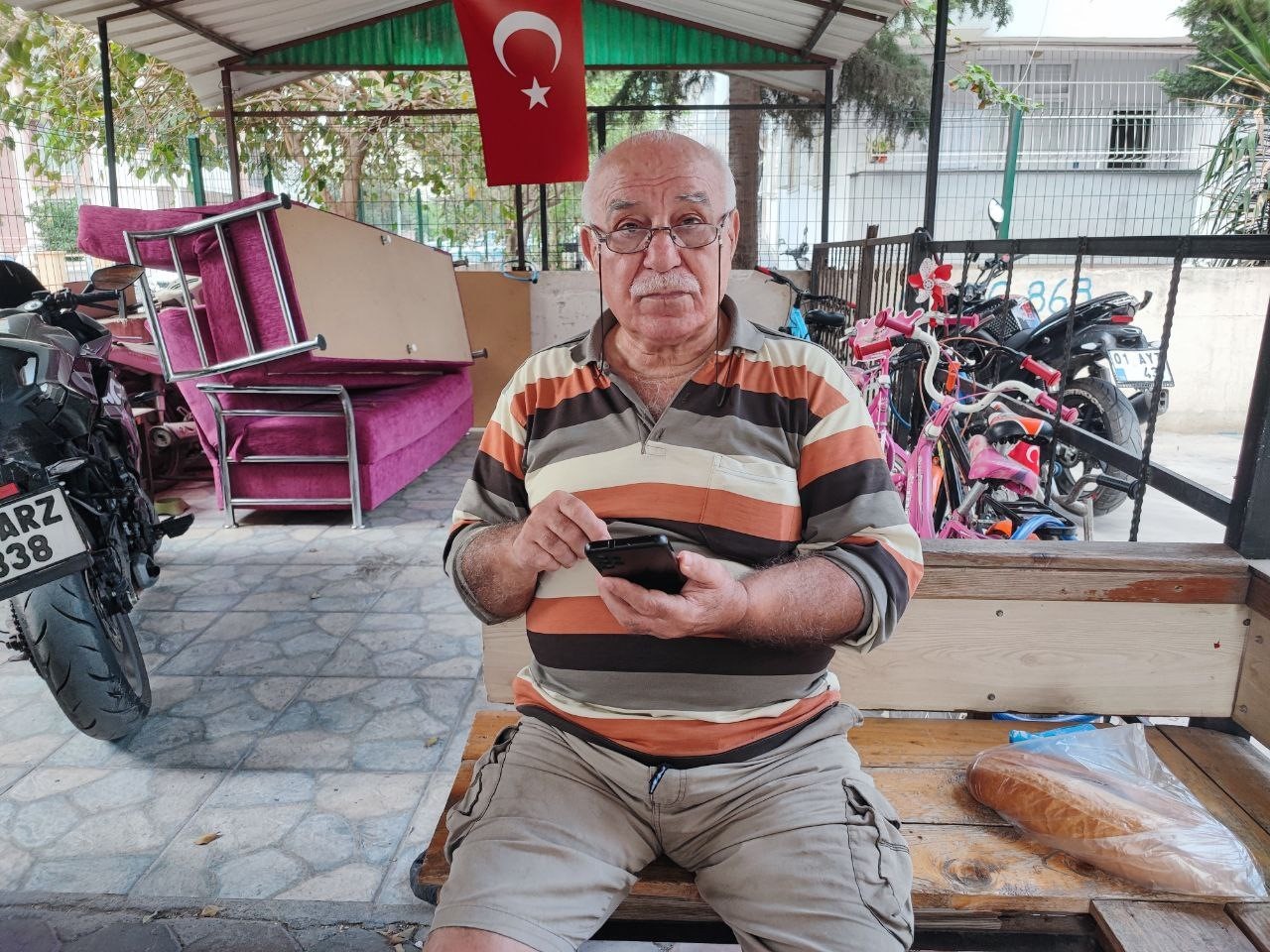 seyhan belediyesi parke tasi bulamayinca kaldirimi asfaltladi 2 9Z56F5NW