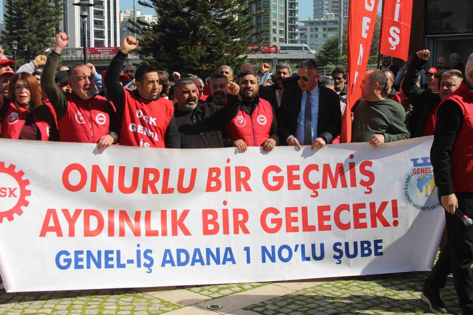 seyhan belediyesinde isci isyani yuzde 3 zam teklifine tepki 1 3qu6ZREI