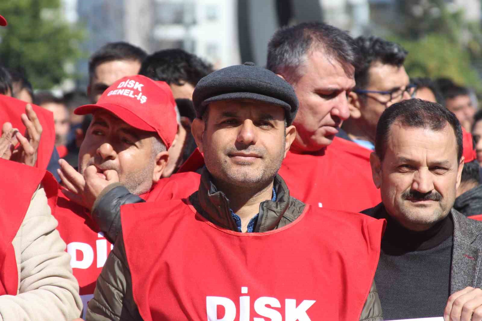 seyhan belediyesinde isci isyani yuzde 3 zam teklifine tepki 4 CUOPXMRh