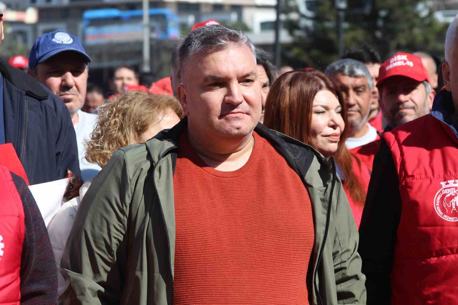 seyhan belediyesinde isci isyani yuzde 3 zam teklifine tepki 5 3AKwF9fZ