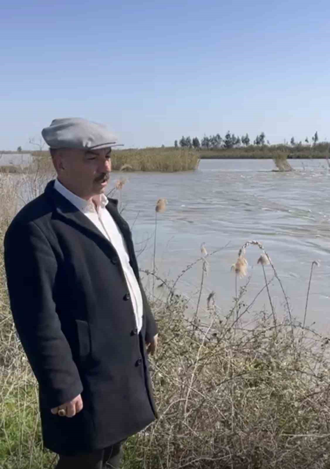 seyhan nehri tasti tarsusta bazi tarim arazileri sular altinda kaldi 0 lyhInRad