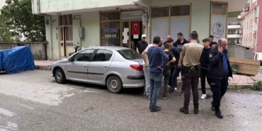seyir-halindeki-otomobil-alevlere-teslim-oldu-7OP5ZCHU.jpg