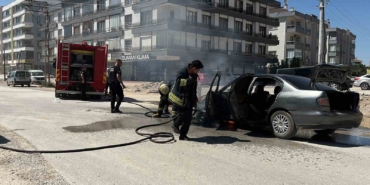 seyir-halindeki-otomobil-yandi-Nm9LNlBP.jpg