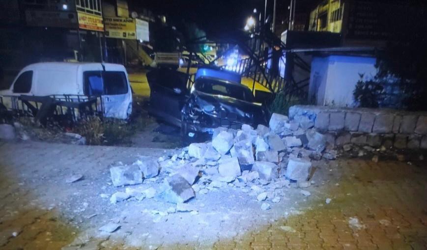 Seyir halindeki otomobile açılan ateşte başından vurulan kadın hayatını kaybetti 4 seyir halindeki otomobile acilan ateste basindan vurulan kadin hayatini kaybetti 0 tXnlCGW9