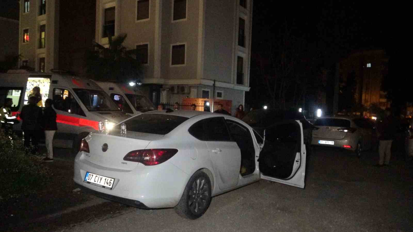 seyir halindeyken kriz gecirip bayildi faciadan donuldu 2 yarali 1 DCqsrhAc