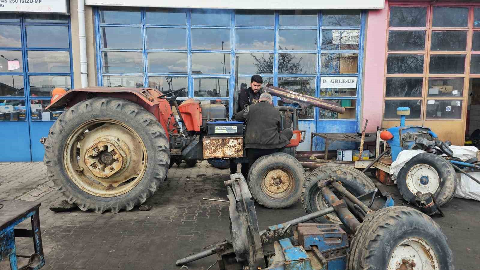 sezon oncesi tamircilerde traktor yogunlugu 2 Ofv7DQMG