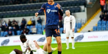 shomurodov-gol-kralliginda-zirvenin-tek-sahibi-oldu-RrzifFdf.jpg