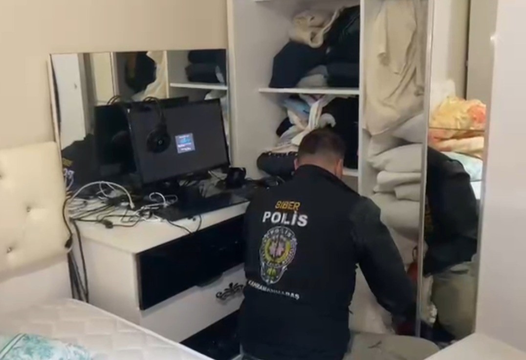 siber dolandiricilik operasyonunda 15 kisi tutuklandi 1