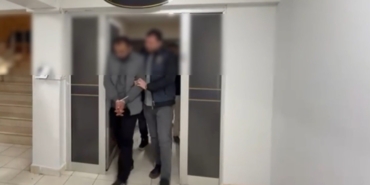 siber-polisten-sakarya-merkezli-3-ilde-milyonluk-ikinci-el-operasyonu-6-tutuklama-JmVEfbsy.jpg