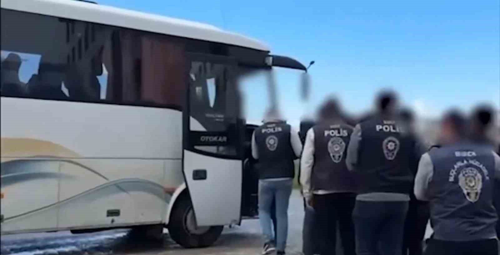 Siber suçlarla mücadele kapsamında düzenlenen operasyonlarda 193 şüpheli yakalandı 4 siber suclarla mucadele kapsaminda duzenlenen operasyonlarda 193 supheli yakalandi 0 I3B2ii4p