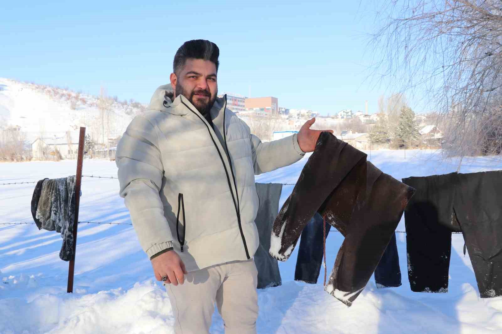 sibirya soguklari sivasi dondurdu camasirlar kaskati kesildi 3 4EgaOwDy