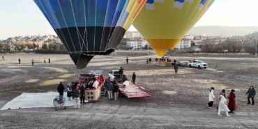 sicak-hava-balonlari-ogretmenler-ile-havalandi-4LvxZqG6.jpg