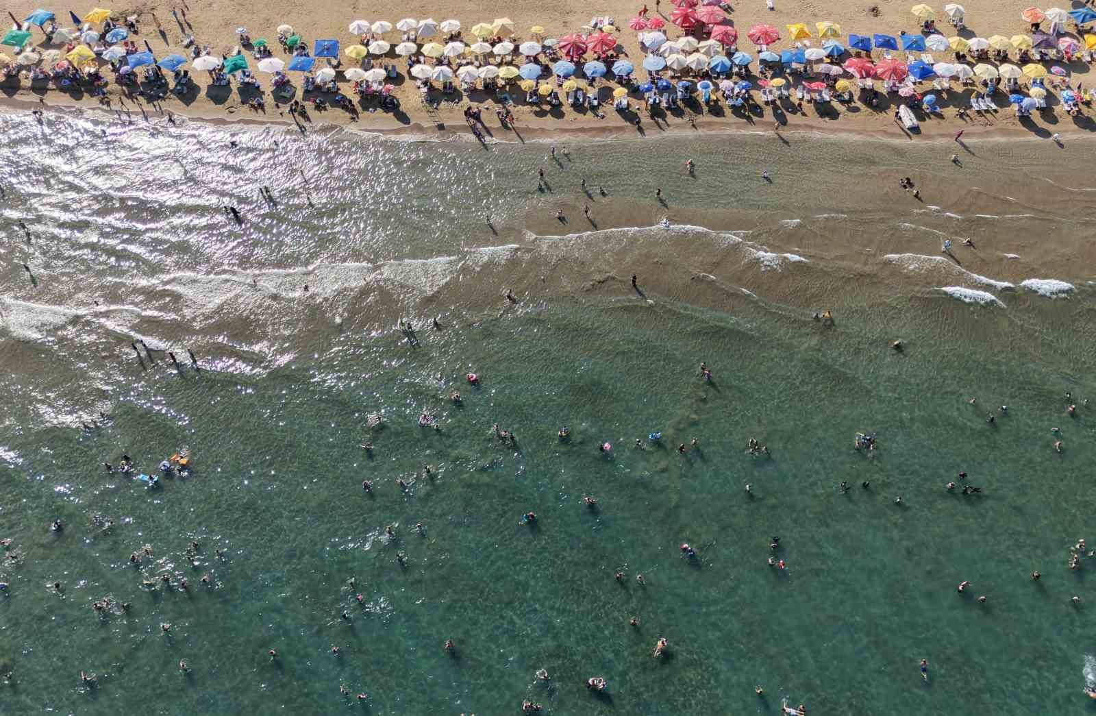 sicaklar geldi okullar tatil olmadan sahillerde yogunluk basladi 7 NDJWDgmC