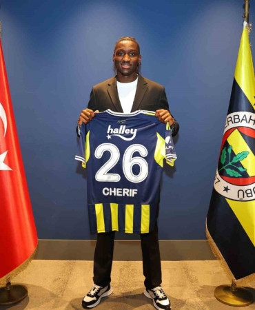 sidiki-cherif-fenerbahcenin-6-fransiz-oyuncusu-oldu-hwiMz68e.jpg