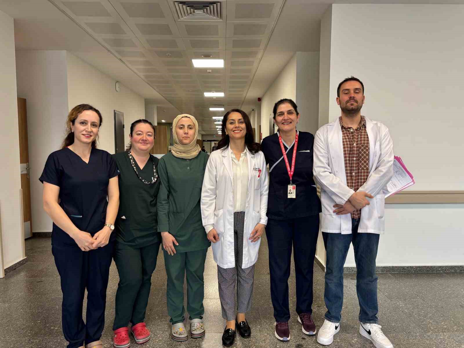 sifa dagitirken kendi yaralarini sardi 2 ypEPSA6O