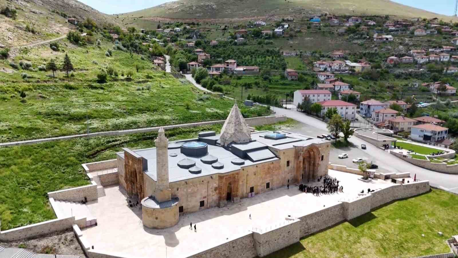 sifahanede asirlar sonra yeniden ritim yukseldi 1 gmV6Z21S