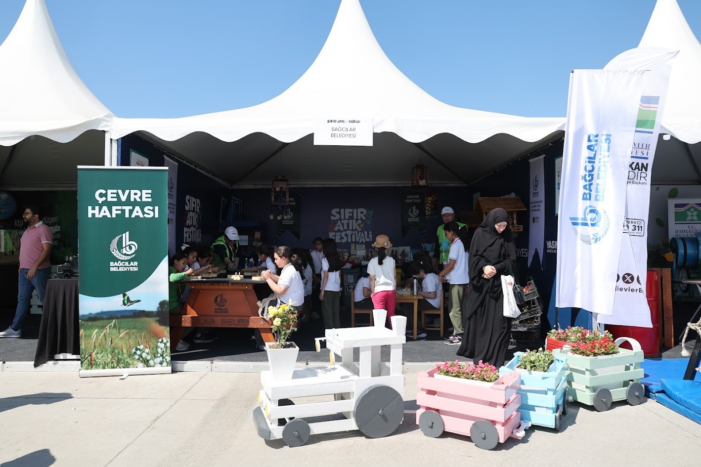 sifir atik festivalinde bagcilar belediyesi standina yogun ilgi 0 S7XOf9Dd