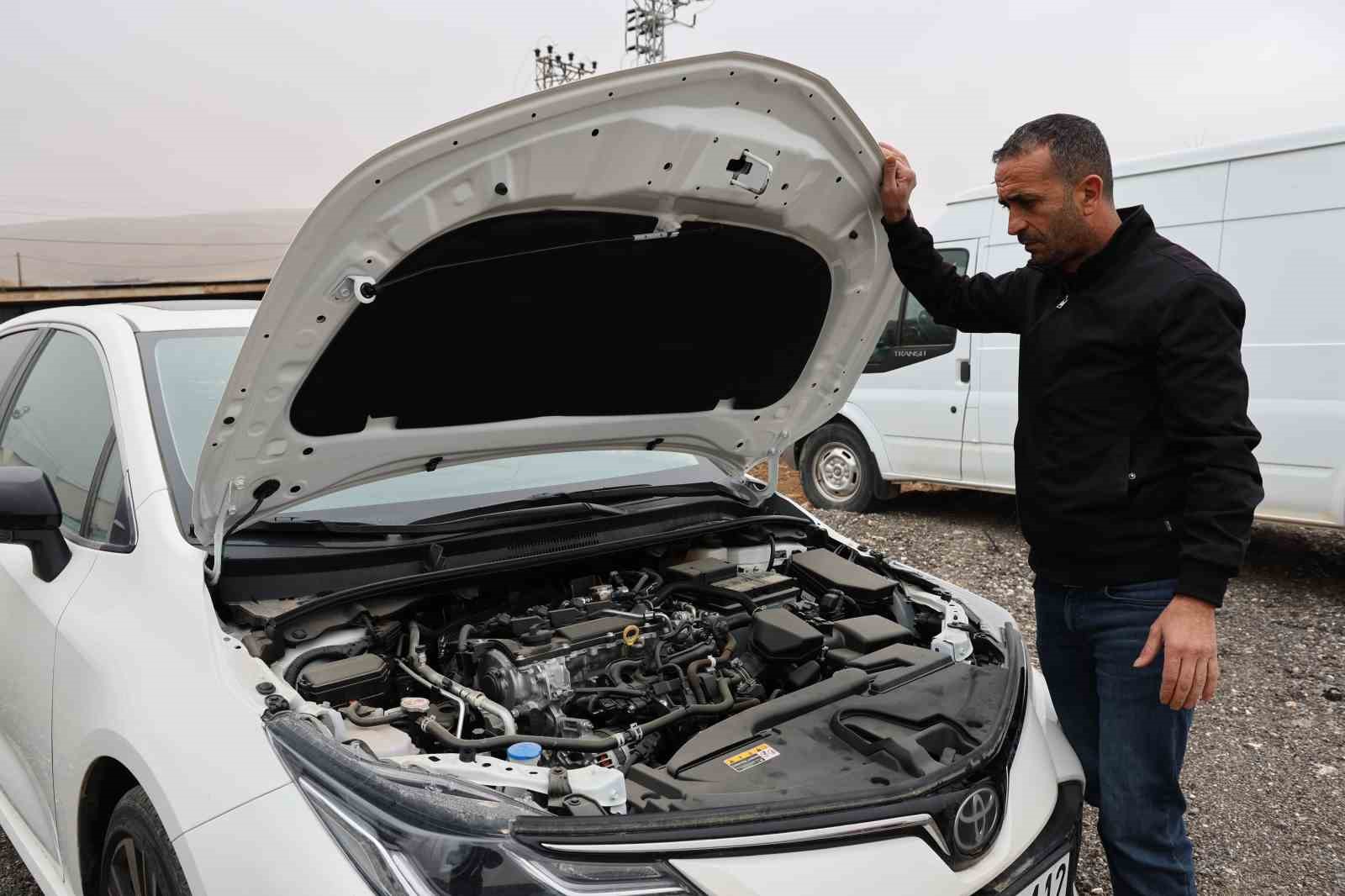 sifir kilometre aracta motor arizasi yasadi 20 gun kullandi 5 aydir servisten donmesini bekliyor CCEWUYY2
