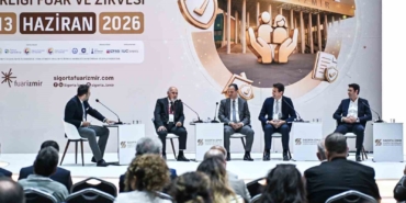 sigorta-izmirde-gelecegin-riskleri-ve-firsatlari-masaya-yatirildi-j27eNHTT.jpg