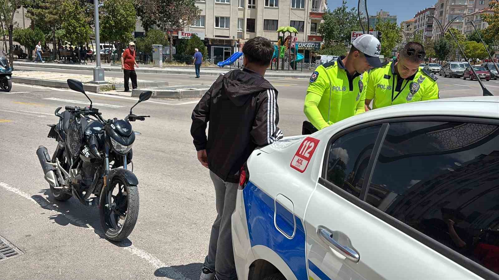 sigortasiz motosiklete trafikten men surucuye 85 bin lira ceza 1 nFB1lei1