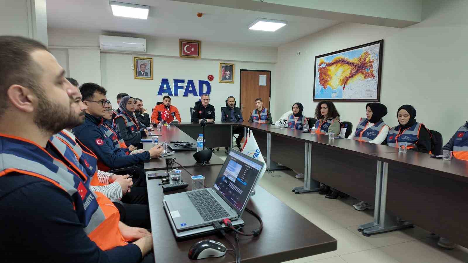 siirt afad gonullulerle ekibini guclendiriyor 2 Z29jzWqJ