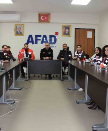 siirt-afad-gonullulerle-ekibini-guclendiriyor-clCREBCm.jpg