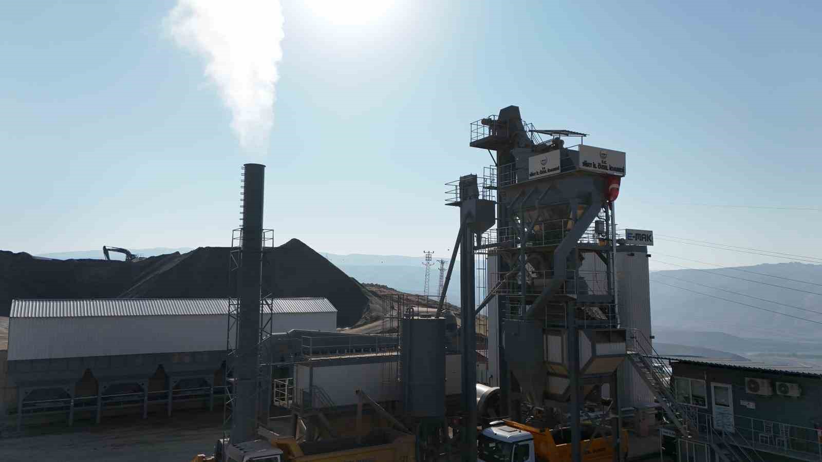 Siirt ekonomisine büyük katkı: 559 milyonluk yatırımın 330 milyonu amorti edildi 8 siirt ekonomisine buyuk katki 559 milyonluk yatirimin 330 milyonu amorti edildi 4