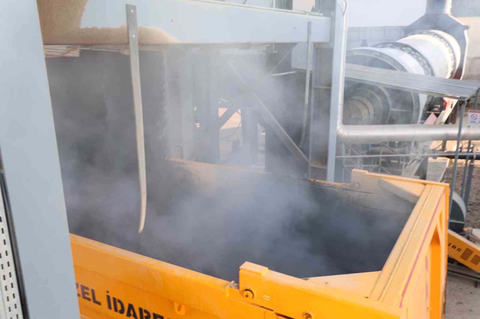 Siirt ekonomisine büyük katkı: 559 milyonluk yatırımın 330 milyonu amorti edildi 13 siirt ekonomisine buyuk katki 559 milyonluk yatirimin 330 milyonu amorti edildi 9 yggDLeh7