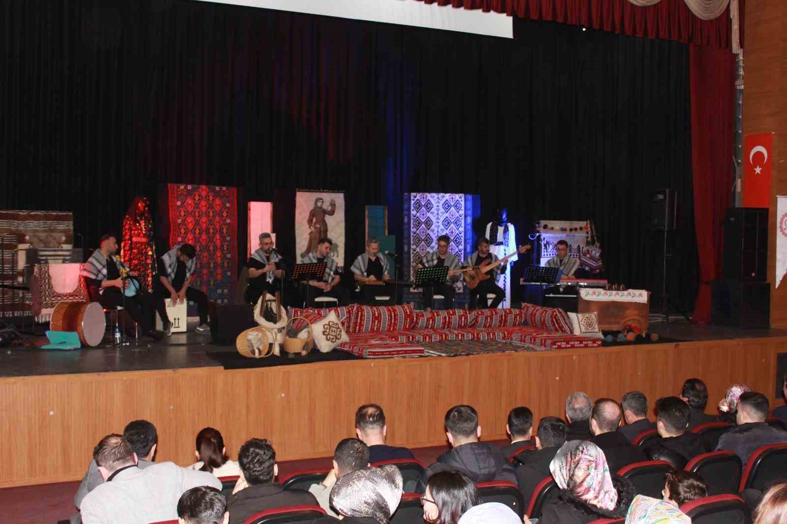 siirte yeni atanan ogretmenlere sira gecesi duzenlendi 6 LQ92uC96