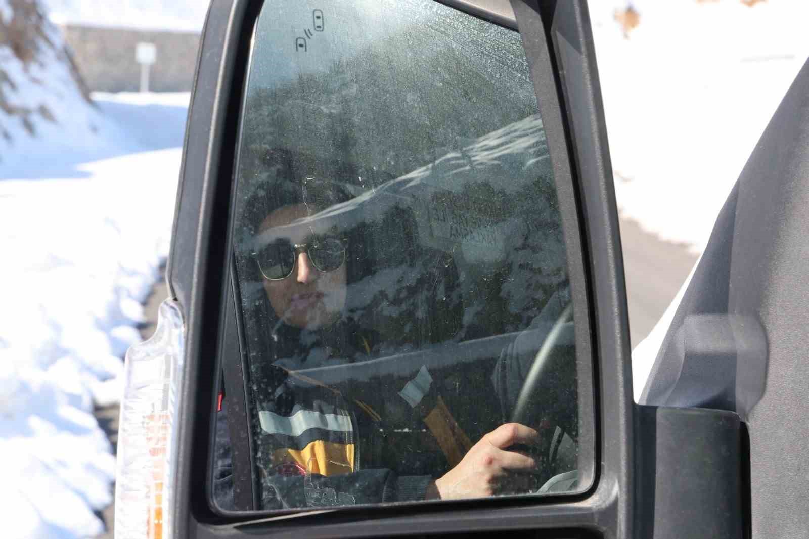 siirtin tek kadin ambulans soforu zorlu cografyada hayat kurtariyor 3 BuHTkMNf