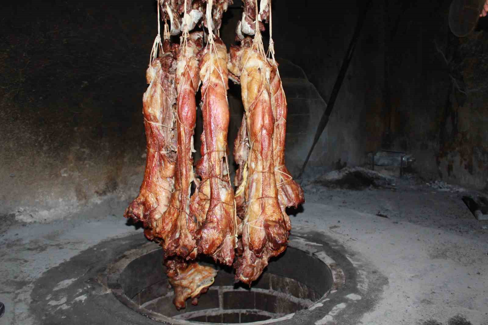 siirtin tescilli lezzeti buryan kebabi iftar sofrasinin vazgecilmezi oluyor 0 wsnV5zOH