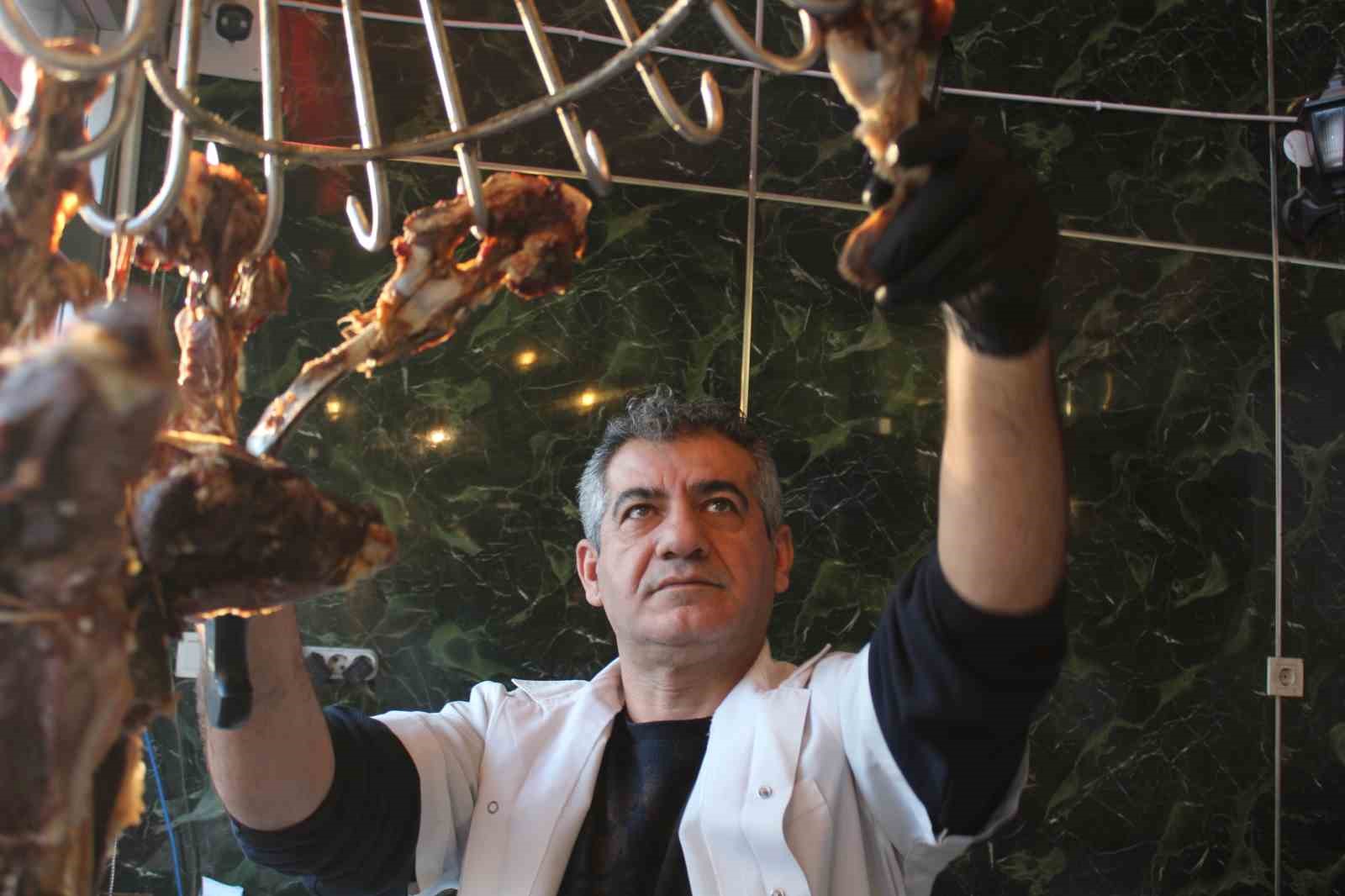 siirtin tescilli lezzeti buryan kebabi iftar sofrasinin vazgecilmezi oluyor 1 LLLfGrKD